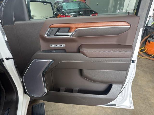 2023 GMC Sierra 1500 Vehicle Photo in MEDINA, OH 44256-9631
