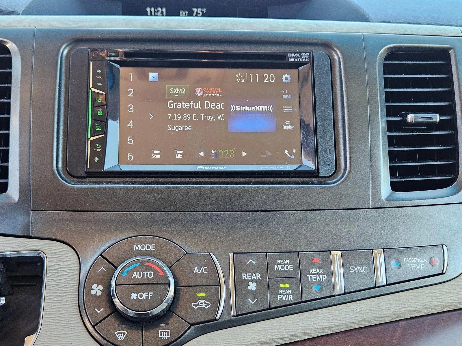 2014 Toyota Sienna Vehicle Photo in WACO, TX 76710-2592