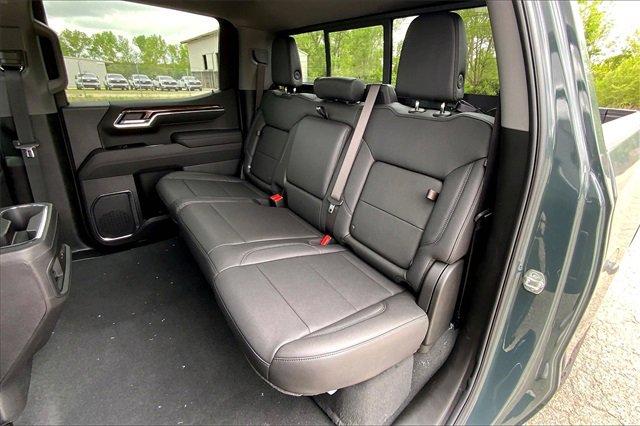 2025 Chevrolet Silverado 1500 Vehicle Photo in KANSAS CITY, MO 64114-4502
