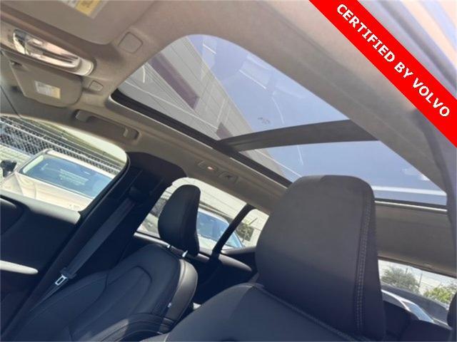 2025 Volvo XC40 Vehicle Photo in Houston, TX 77007