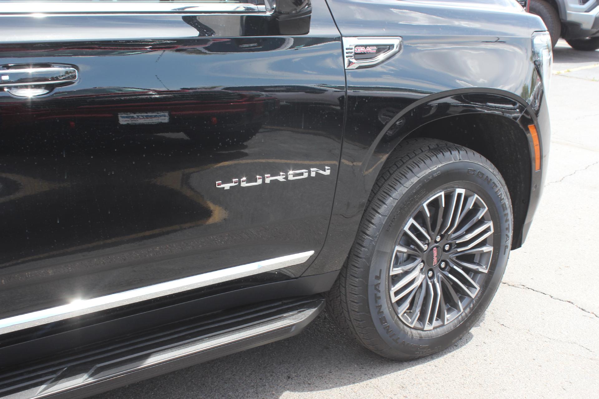2025 GMC Yukon Vehicle Photo in AURORA, CO 80012-4011