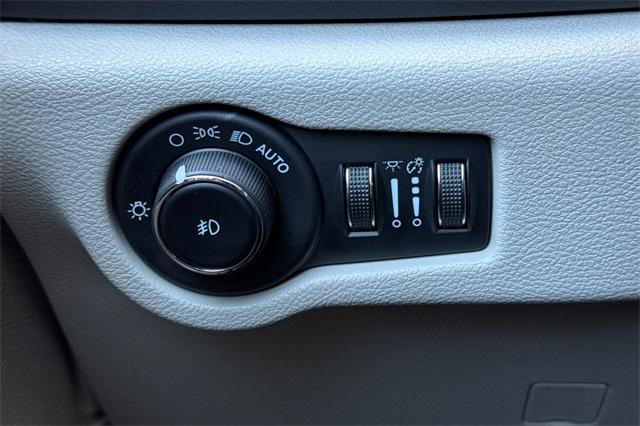 2023 Chrysler Pacifica Vehicle Photo in ELK GROVE, CA 95757-8703