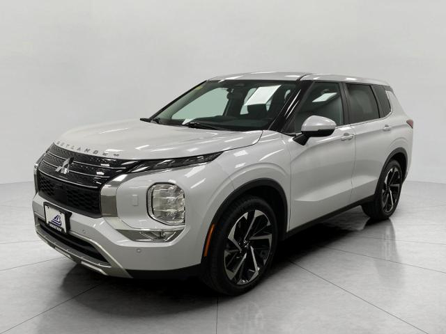 2023 Mitsubishi Outlander Vehicle Photo in Appleton, WI 54913