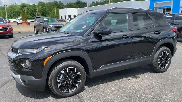 2022 Chevrolet Trailblazer Vehicle Photo in MOON TOWNSHIP, PA 15108-2571