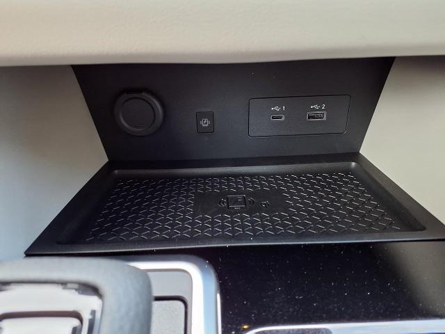 2025 Nissan Pathfinder Vehicle Photo in Oshkosh, WI 54904