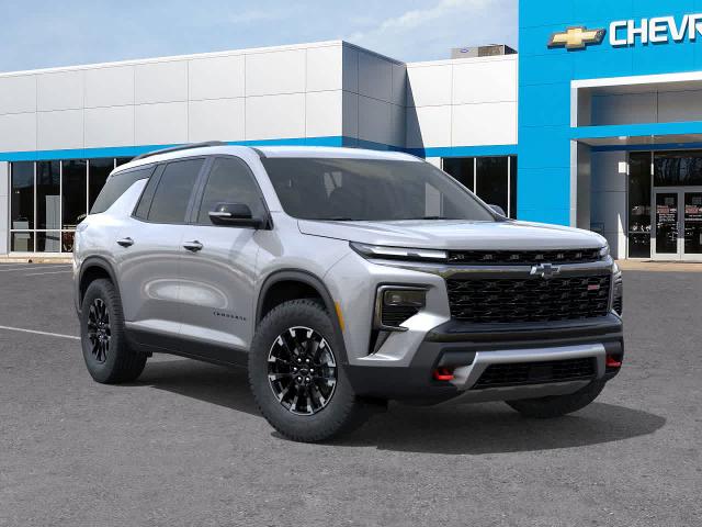 2025 Chevrolet Traverse Vehicle Photo in MOON TOWNSHIP, PA 15108-2571