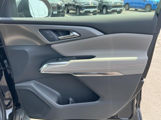 2024 Chevrolet Traverse Vehicle Photo in GREEN BAY, WI 54304-5303