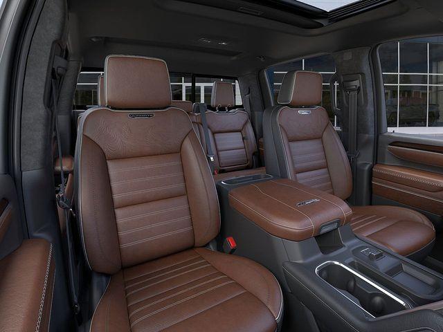 2025 GMC Sierra 2500 HD Vehicle Photo in WATERTOWN, CT 06795-3318