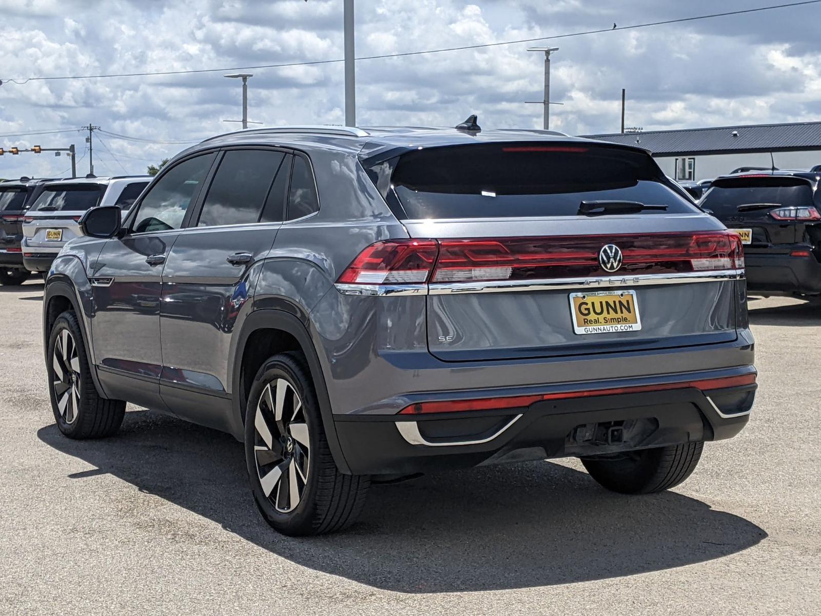 2024 Volkswagen Atlas Cross Sport Vehicle Photo in Seguin, TX 78155