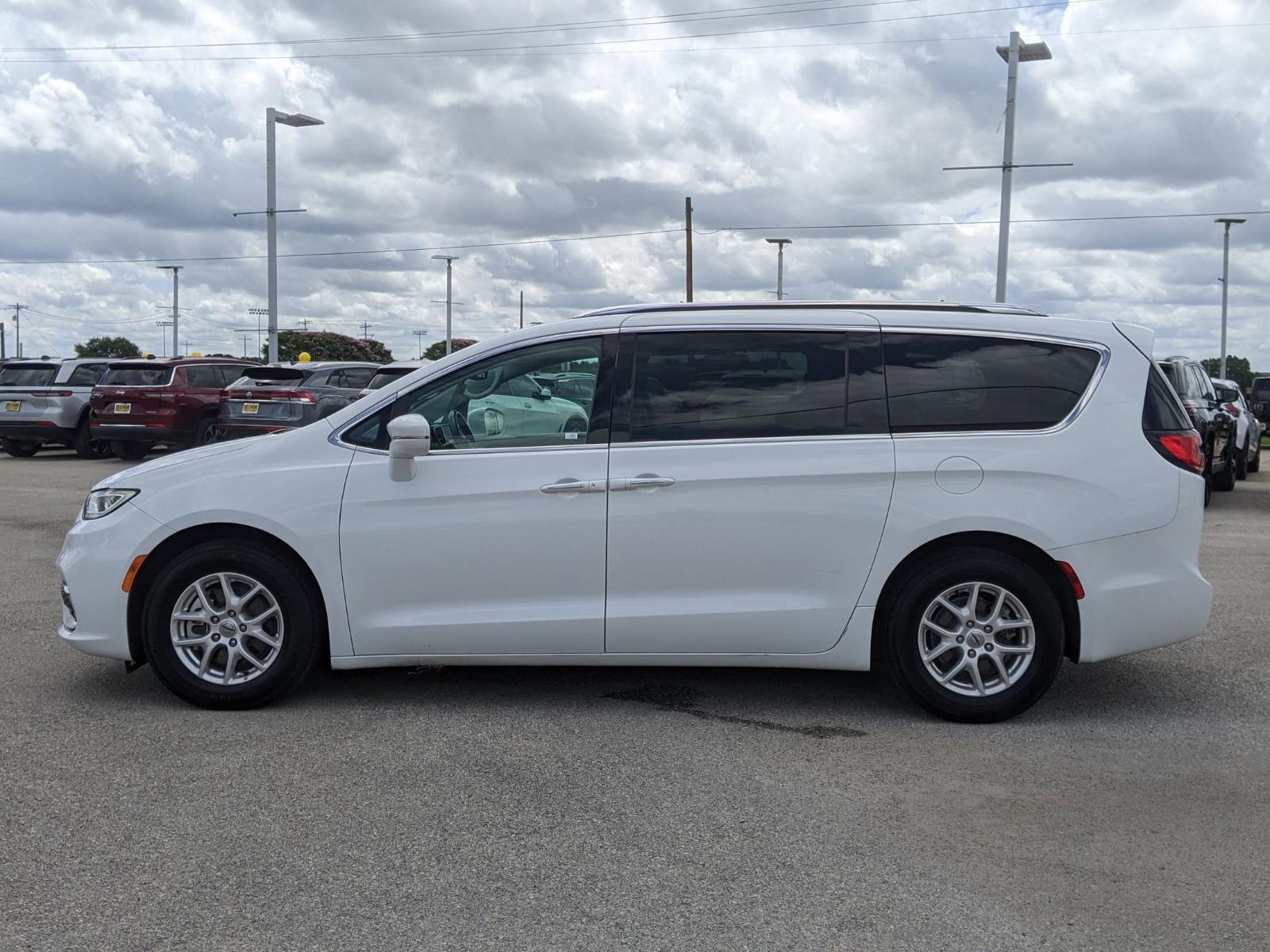 2021 Chrysler Pacifica Vehicle Photo in Seguin, TX 78155