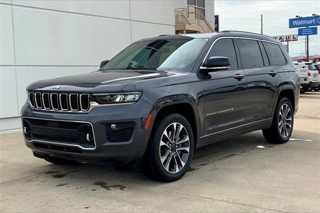 2021 Jeep Grand Cherokee L Vehicle Photo in TOPEKA, KS 66609-0000