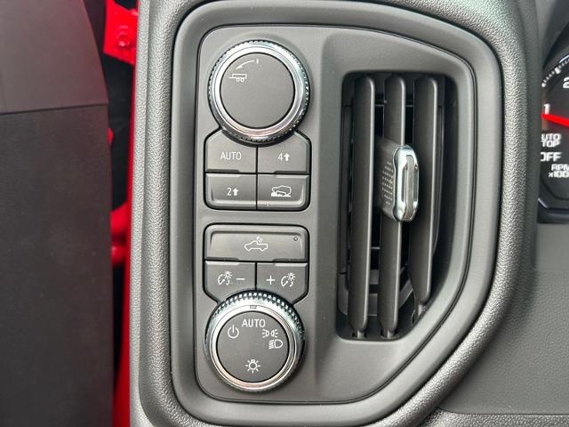 2024 GMC Sierra 1500 Vehicle Photo in COLUMBIA, MO 65203-3903