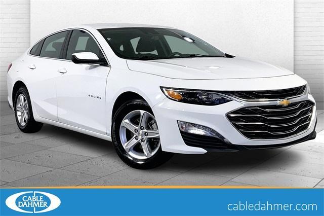 2024 Chevrolet Malibu Vehicle Photo in KANSAS CITY, MO 64114-4545
