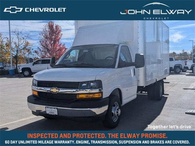 2024 Chevrolet Express Commercial Cutaway Vehicle Photo in ENGLEWOOD, CO 80113-6708