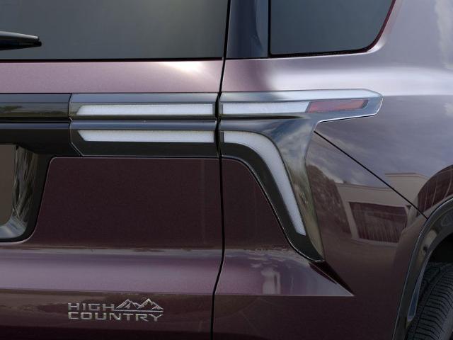 2025 Chevrolet Traverse Vehicle Photo in MASSENA, NY 13662-2255