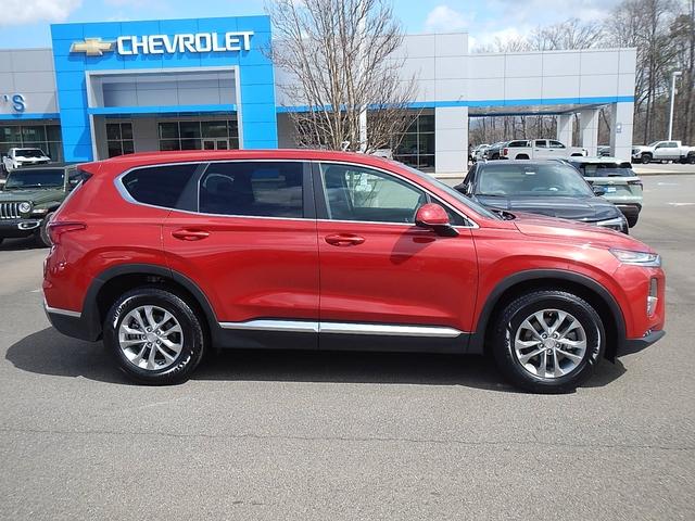 2019 Hyundai SANTA FE Vehicle Photo in JASPER, GA 30143-8655