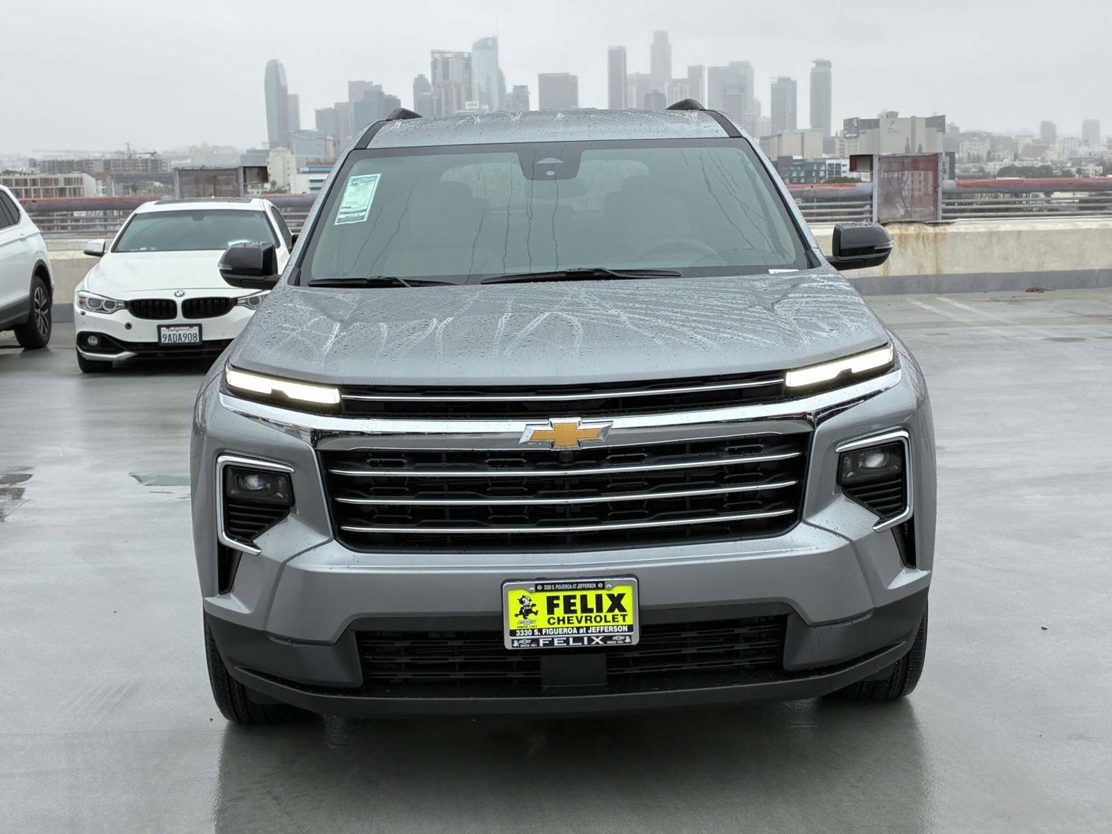 2025 Chevrolet Traverse Vehicle Photo in LOS ANGELES, CA 90007-3794