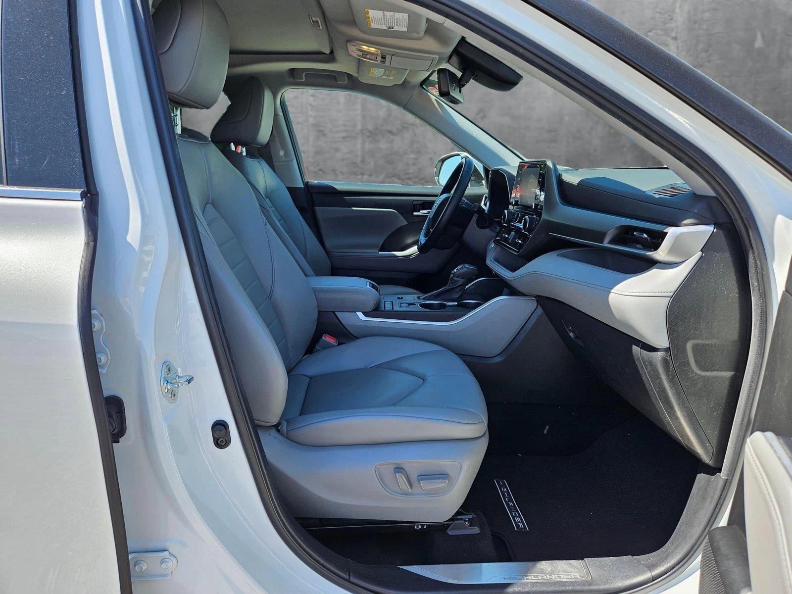 2022 Toyota Highlander Vehicle Photo in AUSTIN, TX 78759-4154