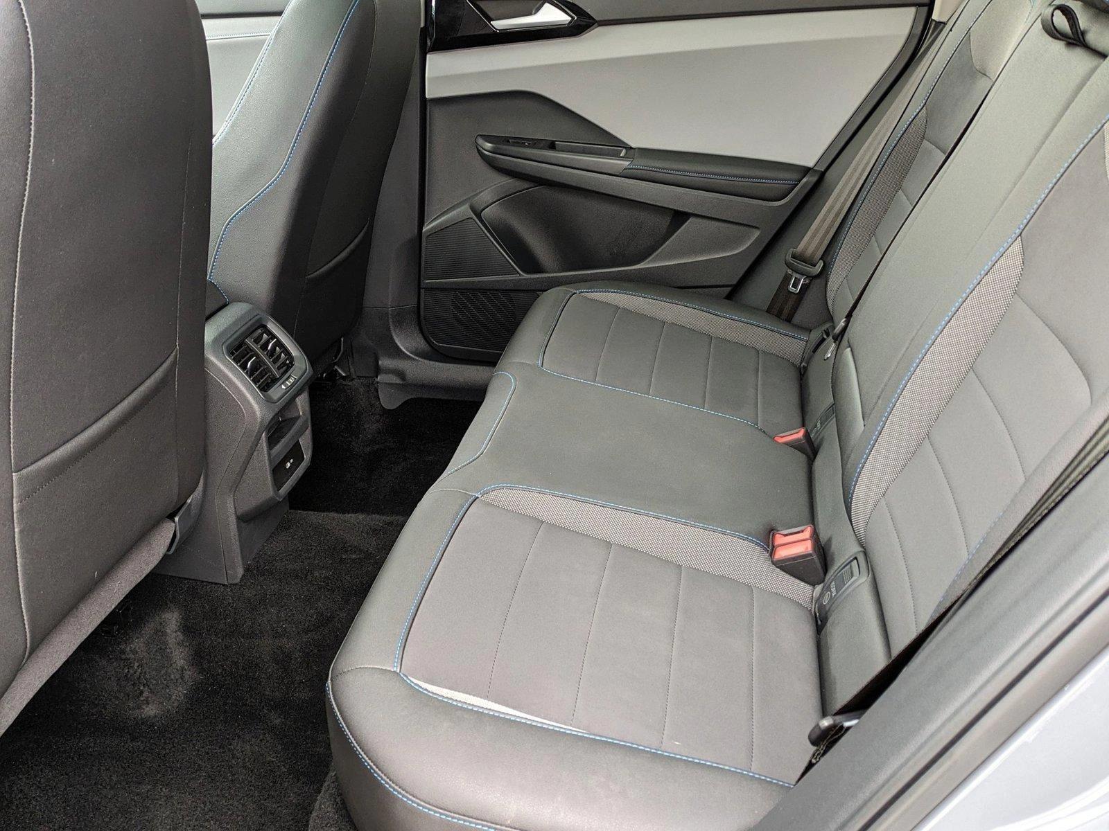 2024 Volkswagen Taos Vehicle Photo in Rockville, MD 20852