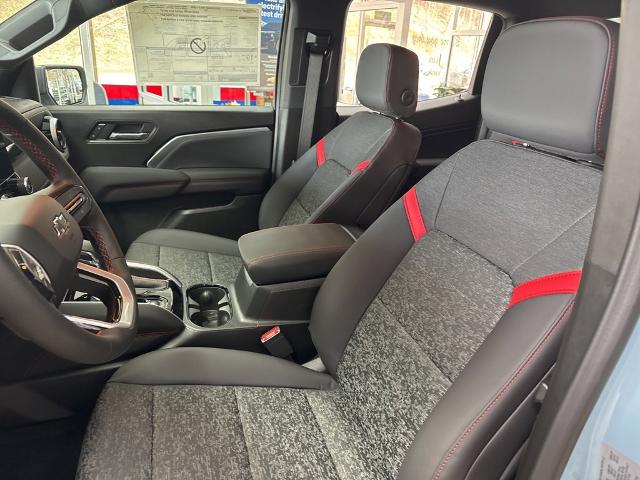 2025 Chevrolet Colorado Vehicle Photo in MARION, NC 28752-6372