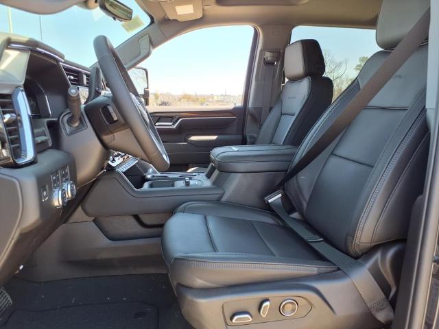 2025 GMC Sierra 2500 HD Vehicle Photo in Denton, TX 76205