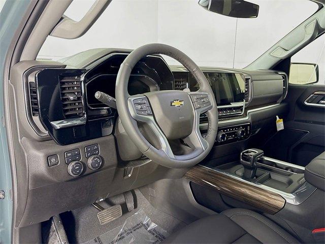 2025 Chevrolet Silverado 1500 Vehicle Photo in PUYALLUP, WA 98371-4149