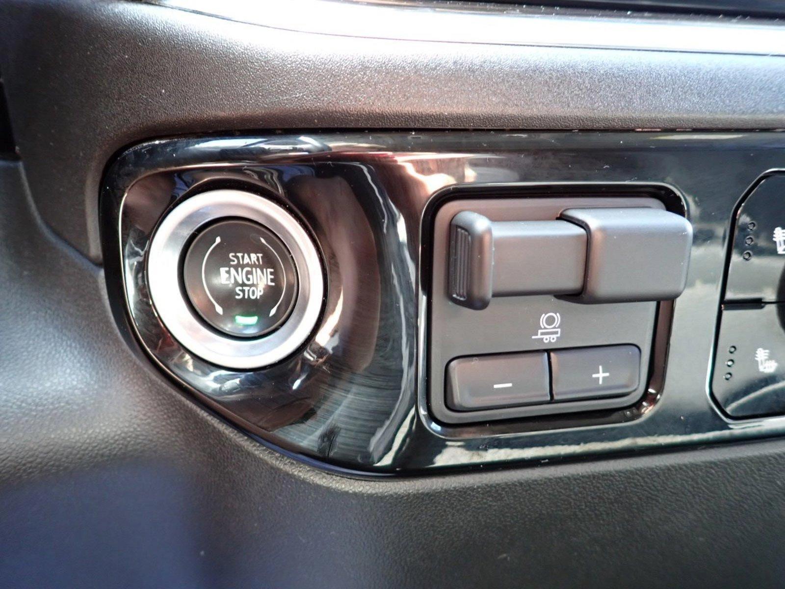 2023 Chevrolet Silverado 1500 Vehicle Photo in DENVER, CO 80221-3610