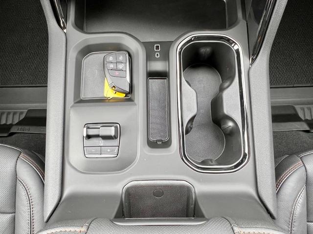 2025 GMC Sierra 2500 HD Vehicle Photo in EFFINGHAM, IL 62401-2832