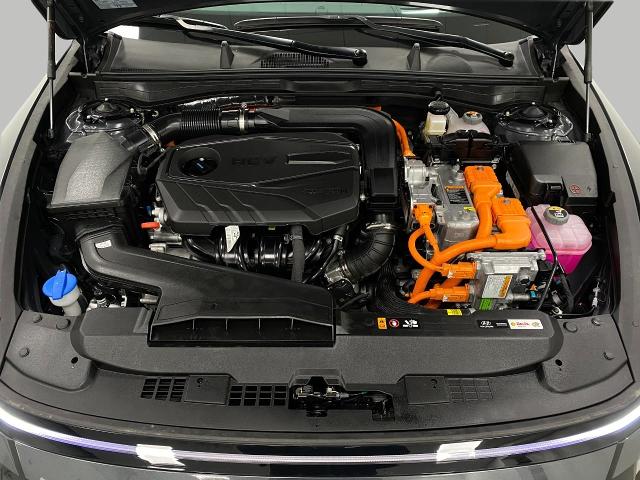 2024 Hyundai SONATA Hybrid Vehicle Photo in Appleton, WI 54913