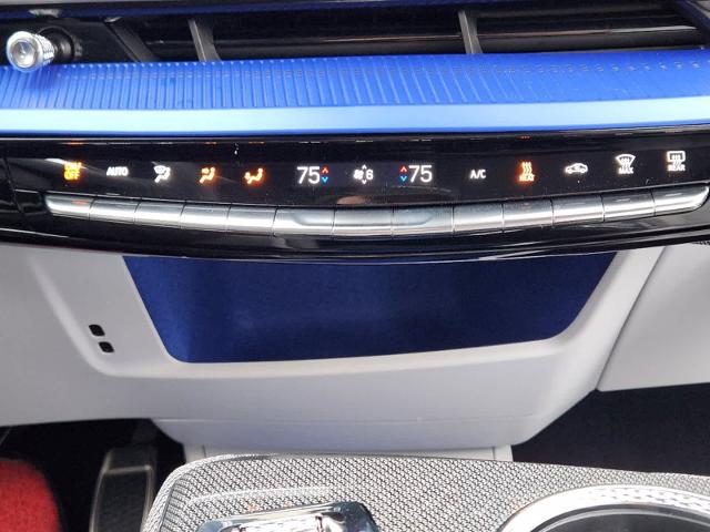 2025 Cadillac OPTIQ Vehicle Photo in HOUSTON, TX 77079