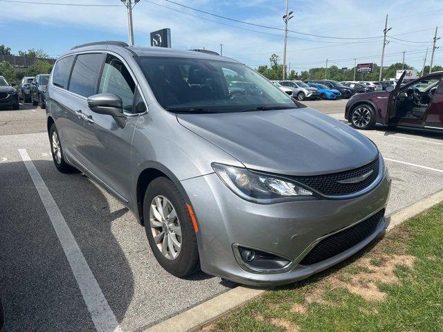 2017 Chrysler Pacifica Vehicle Photo in Trevose, PA 19053