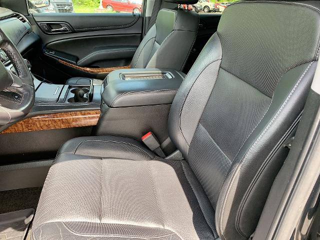 2018 Chevrolet Tahoe Vehicle Photo in MOON TOWNSHIP, PA 15108-2571