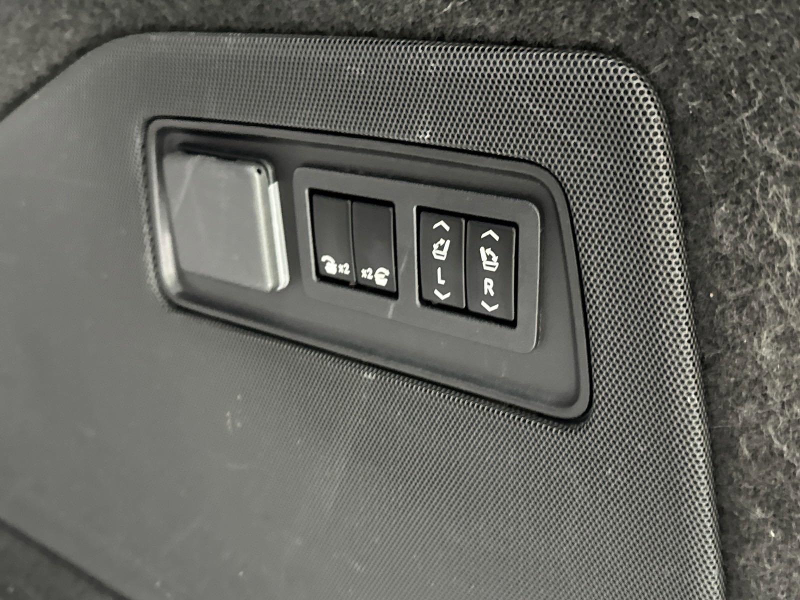 2022 Cadillac Escalade ESV Vehicle Photo in GEORGETOWN, TX 78626-7508