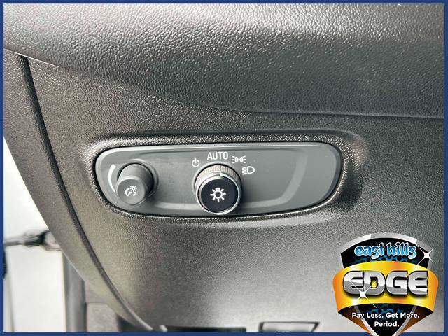 2022 Chevrolet Equinox Vehicle Photo in Roslyn, NY 11576