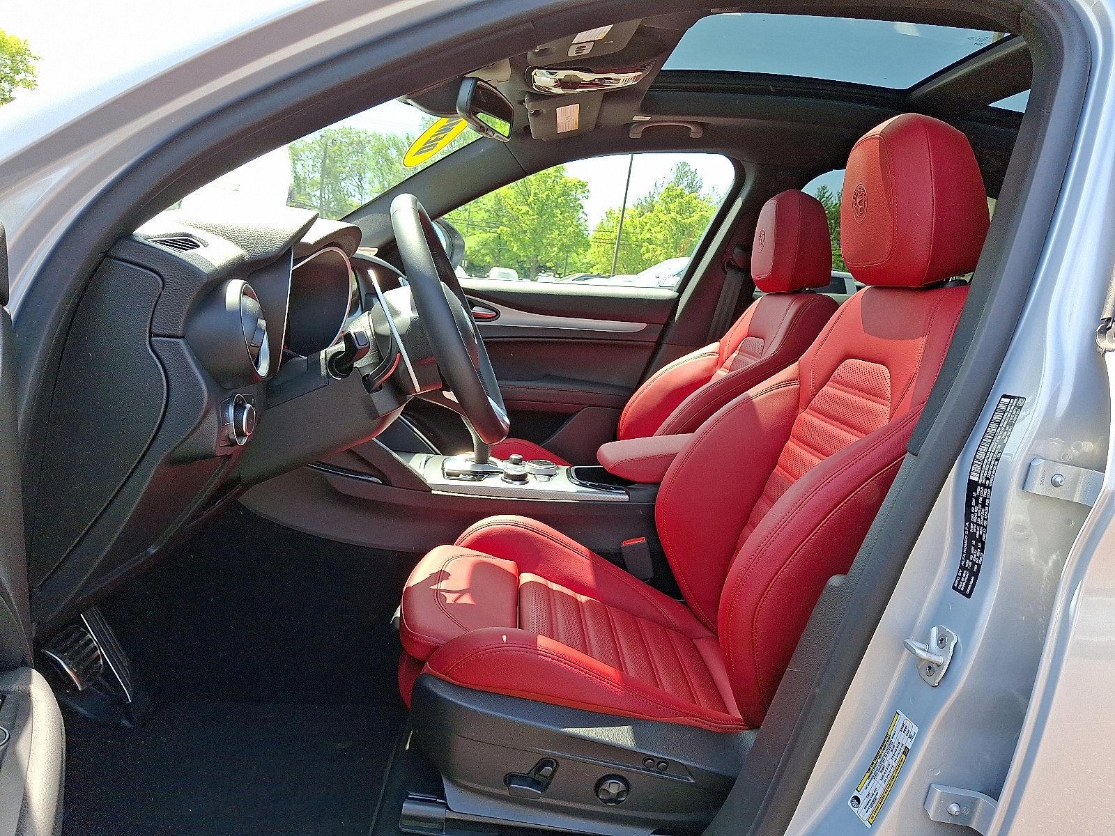 2025 Alfa Romeo Stelvio Vehicle Photo in Willow Grove, PA 19090
