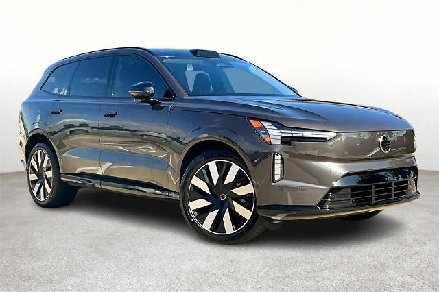 2025 Volvo EX90 Vehicle Photo in Houston, TX 77007