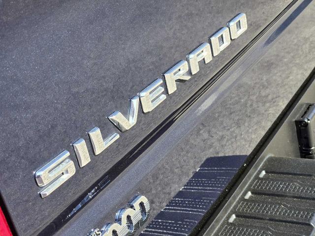 2022 Chevrolet Silverado 1500 Vehicle Photo in DENTON, TX 76210-9321