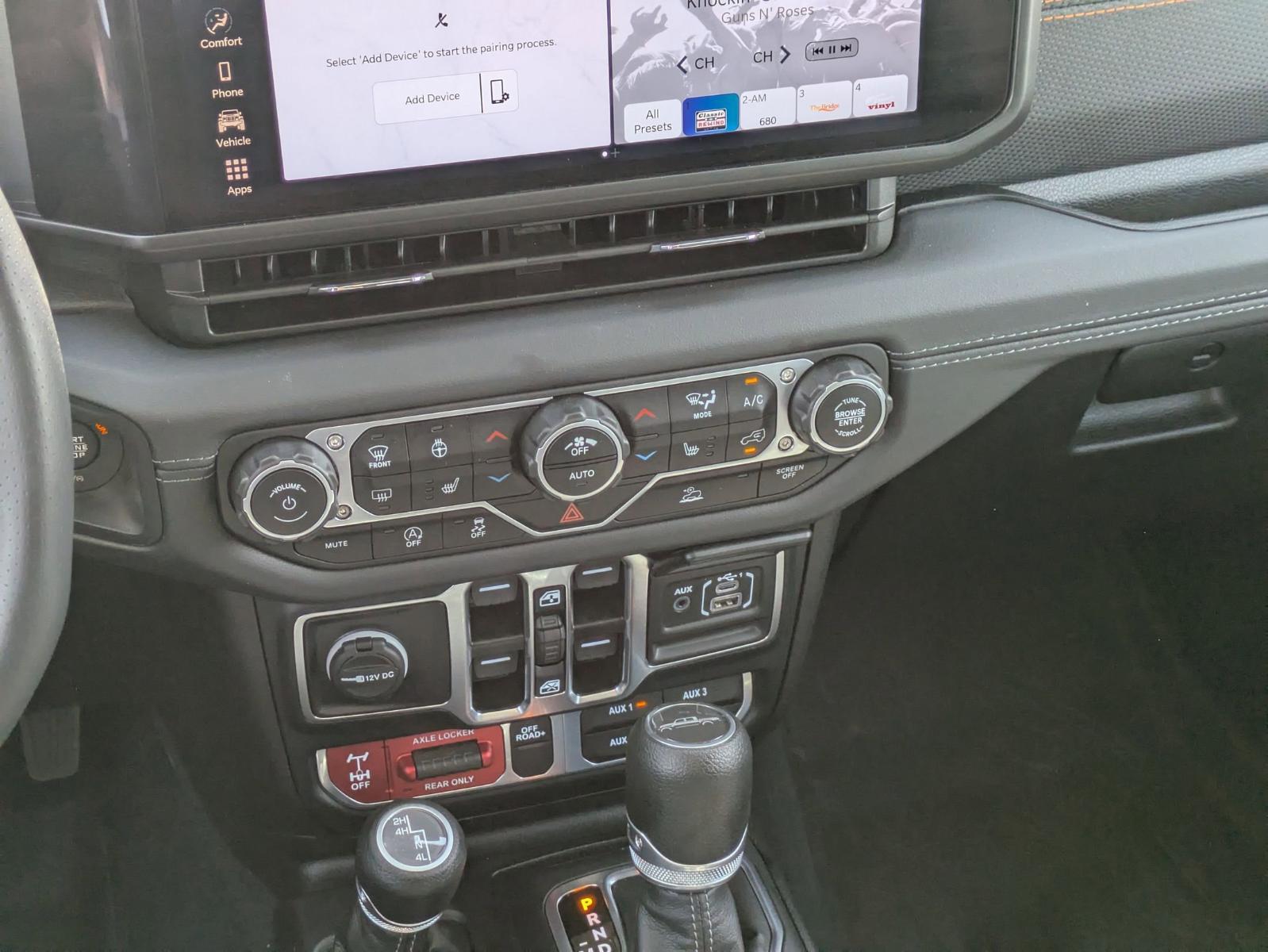 2024 Jeep Gladiator Vehicle Photo in SELMA, TX 78154-1460