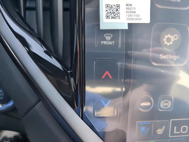 2025 Subaru Ascent Vehicle Photo in Green Bay, WI 54304