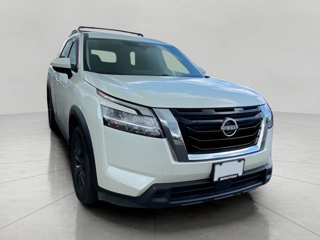 2022 Nissan Pathfinder Vehicle Photo in APPLETON, WI 54914-8833