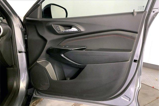 2025 Chevrolet Trax Vehicle Photo in KANSAS CITY, MO 64114-4502