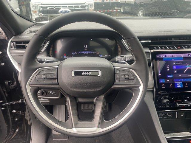 2025 Jeep Grand Cherokee L Vehicle Photo in Doylsetown, PA 18901