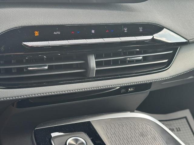 2026 Buick Enclave Vehicle Photo in COLUMBIA, MO 65203-3903