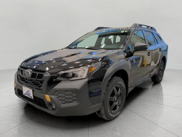 2025 Subaru Outback Vehicle Photo in Green Bay, WI 54304