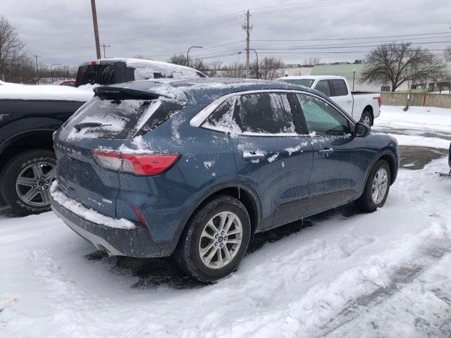 2020 Ford Escape Vehicle Photo in Akron, OH 44312