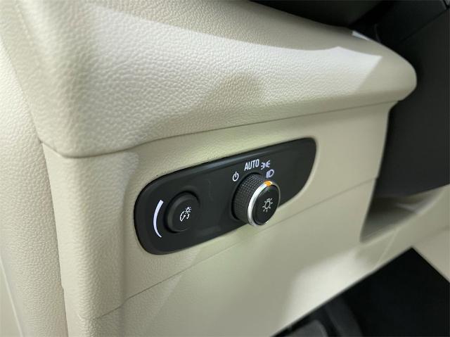 2022 Buick Envision Vehicle Photo in GILBERT, AZ 85297-0402