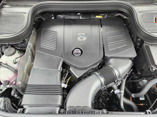 2025 Mercedes-Benz GLE Vehicle Photo in HOUSTON, TX 77079