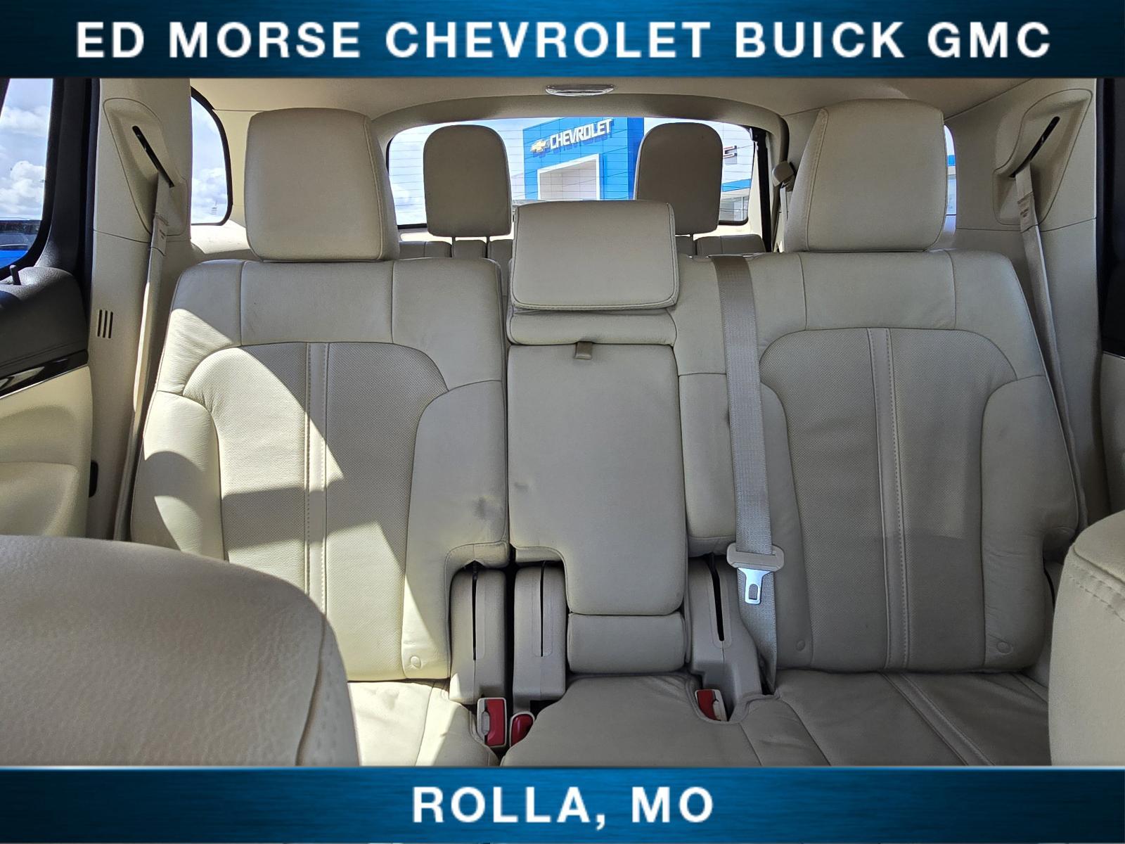 2014 Lincoln MKT Vehicle Photo in Rolla, MO 65401