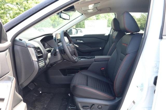 2025 Nissan Rogue Vehicle Photo in Hazelwood, MO 63042