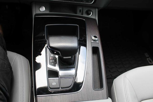 2022 Audi Q5 Vehicle Photo in HOUSTON, TX 77090